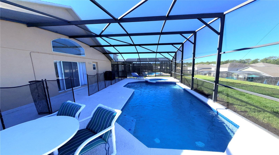 KISSIMMEE, Florida 34747, 4 Bedrooms Bedrooms, ,3 BathroomsBathrooms,Residential,For Sale,SUNRISE KEY,0,MFRO6361527