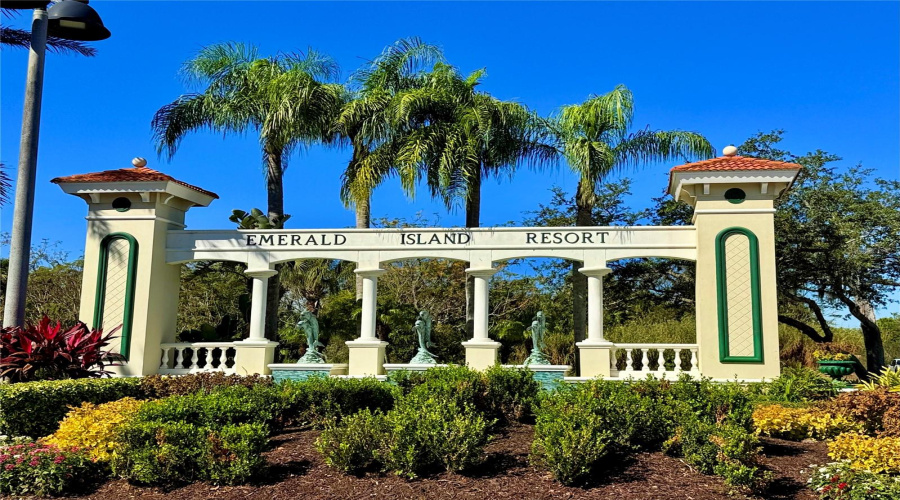 KISSIMMEE, Florida 34747, 4 Bedrooms Bedrooms, ,3 BathroomsBathrooms,Residential,For Sale,SUNRISE KEY,0,MFRO6361527