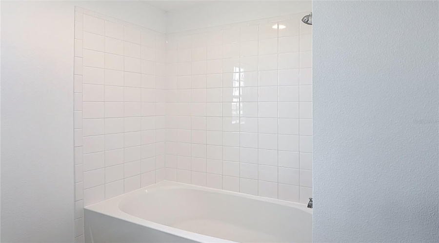 DAVENPORT, Florida 33837, 5 Bedrooms Bedrooms, ,3 BathroomsBathrooms,Residential,For Sale,SAMUEL,0,MFRS5144797