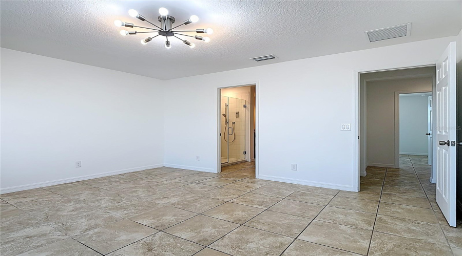 DAVENPORT, Florida 33837, 5 Bedrooms Bedrooms, ,3 BathroomsBathrooms,Residential,For Sale,SAMUEL,0,MFRS5144797