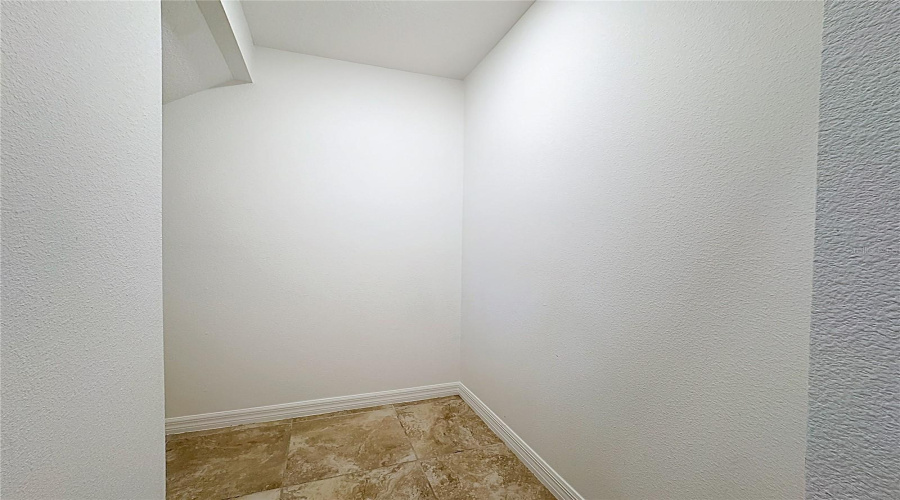 DAVENPORT, Florida 33837, 5 Bedrooms Bedrooms, ,3 BathroomsBathrooms,Residential,For Sale,SAMUEL,0,MFRS5144797