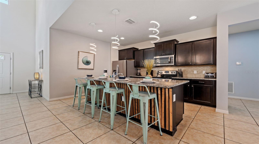 KISSIMMEE, Florida 34747, 6 Bedrooms Bedrooms, ,4 BathroomsBathrooms,Residential,For Sale,MOROCCO,0,MFRS5147141