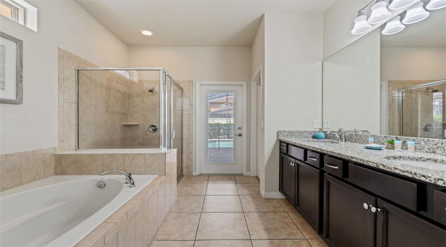 KISSIMMEE, Florida 34747, 6 Bedrooms Bedrooms, ,4 BathroomsBathrooms,Residential,For Sale,MOROCCO,0,MFRS5147141