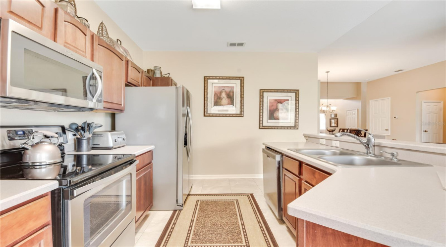 KISSIMMEE, Florida 34747, 5 Bedrooms Bedrooms, ,5 BathroomsBathrooms,Residential,For Sale,DINVILLE,0,MFRV4948323