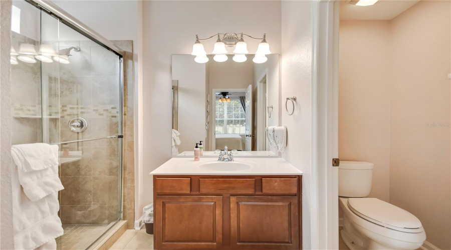 KISSIMMEE, Florida 34747, 5 Bedrooms Bedrooms, ,5 BathroomsBathrooms,Residential,For Sale,DINVILLE,0,MFRV4948323