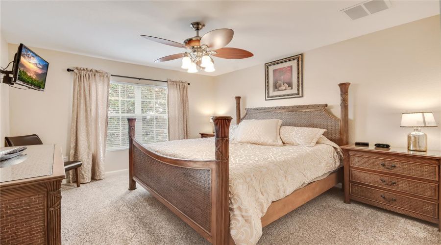 KISSIMMEE, Florida 34747, 5 Bedrooms Bedrooms, ,5 BathroomsBathrooms,Residential,For Sale,DINVILLE,0,MFRV4948323