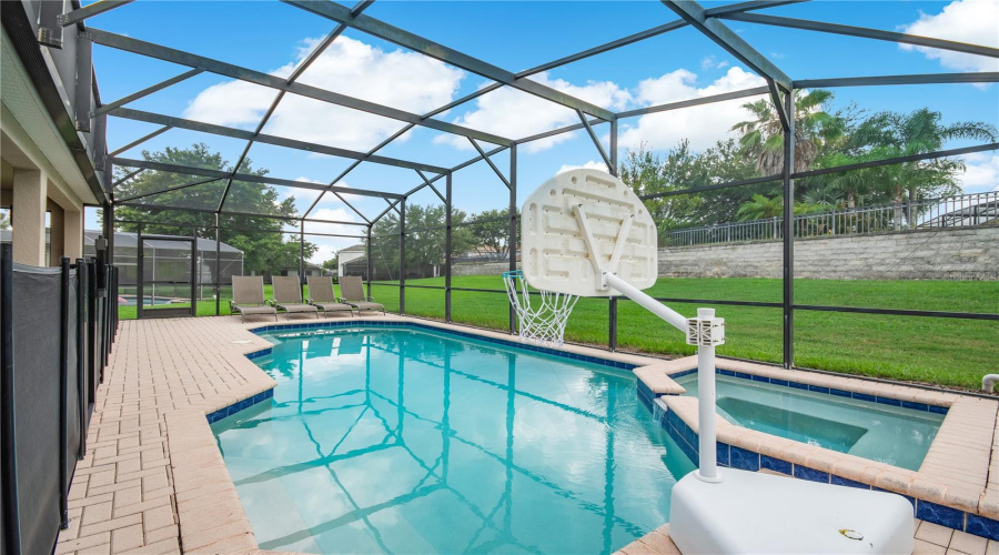 KISSIMMEE, Florida 34747, 5 Bedrooms Bedrooms, ,5 BathroomsBathrooms,Residential,For Sale,DINVILLE,0,MFRV4948323