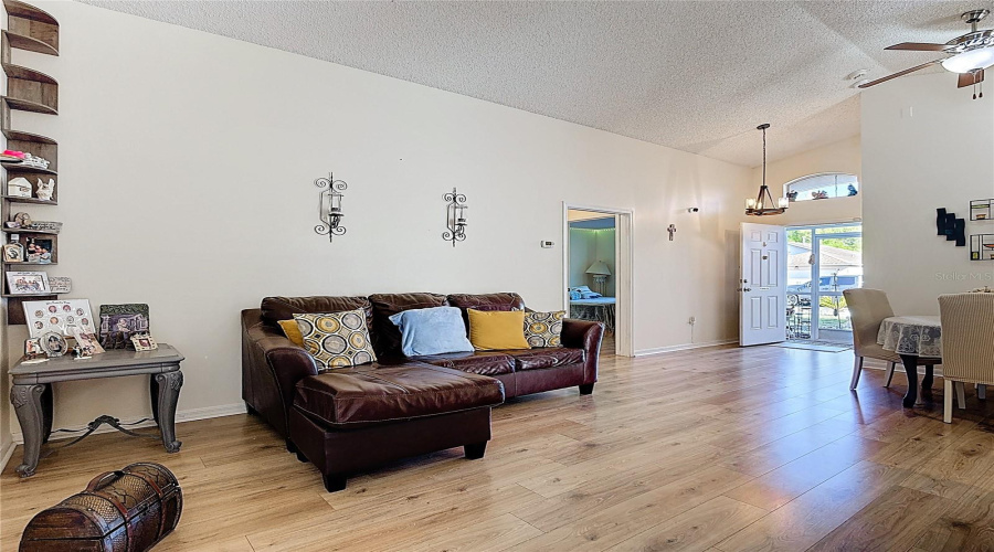 DAVENPORT, Florida 33837, 3 Bedrooms Bedrooms, ,2 BathroomsBathrooms,Residential,For Sale,VERBENA,0,MFRO6395616