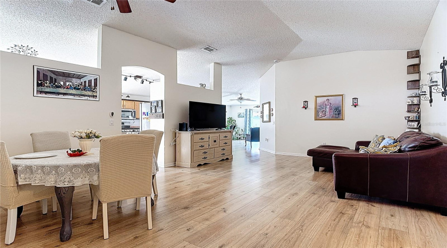 DAVENPORT, Florida 33837, 3 Bedrooms Bedrooms, ,2 BathroomsBathrooms,Residential,For Sale,VERBENA,0,MFRO6395616