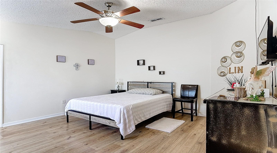 DAVENPORT, Florida 33837, 3 Bedrooms Bedrooms, ,2 BathroomsBathrooms,Residential,For Sale,VERBENA,0,MFRO6395616