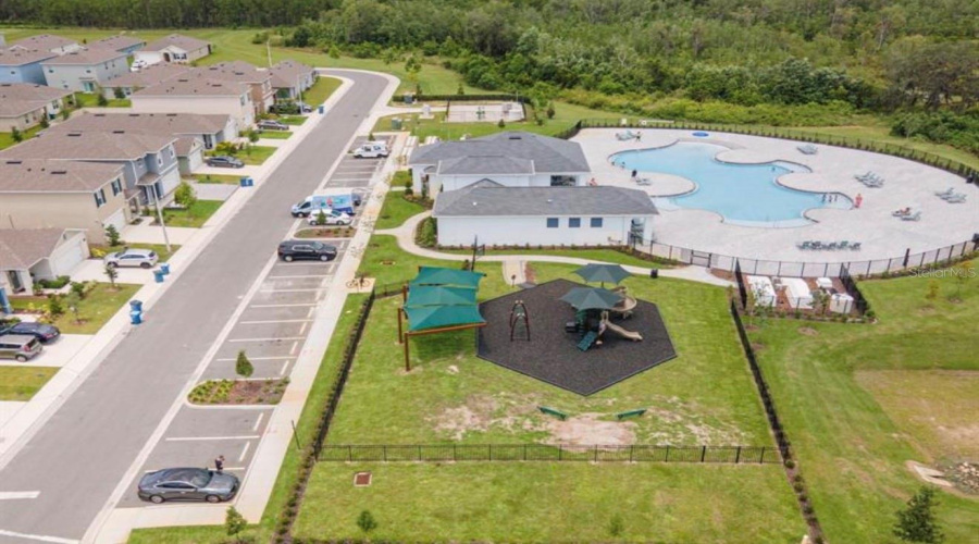 DAVENPORT, Florida 33837, 3 Bedrooms Bedrooms, ,2 BathroomsBathrooms,Residential,For Sale,WHITE WATER,0,MFRTB8494076