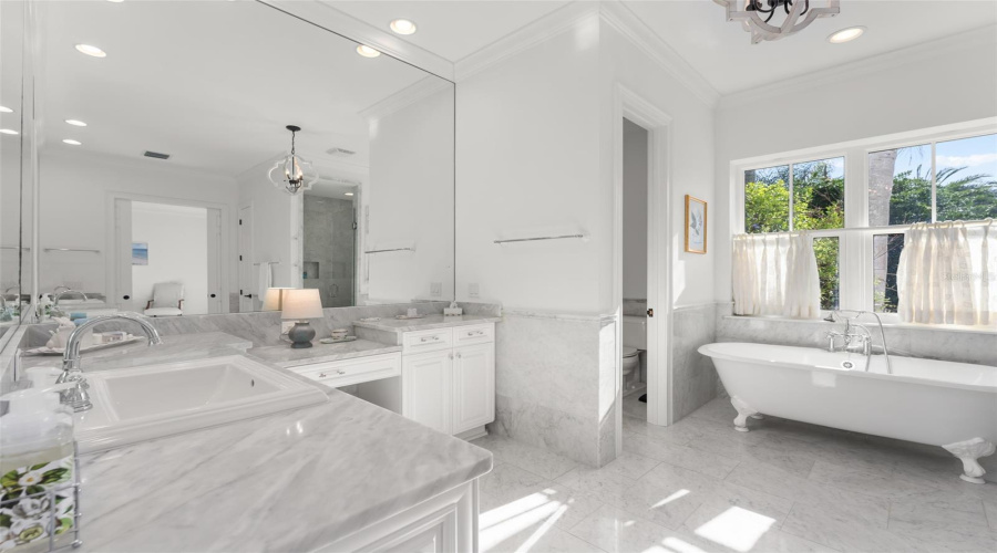 CELEBRATION, Florida 34747, 5 Bedrooms Bedrooms, ,5 BathroomsBathrooms,Residential,For Sale,EASTLAWN,0,MFRS5147182