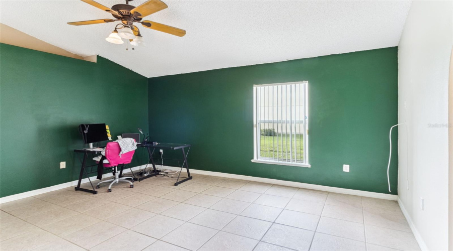 KISSIMMEE, Florida 34746, 4 Bedrooms Bedrooms, ,2 BathroomsBathrooms,Residential,For Sale,RIDGEWAY,0,MFRO6394661