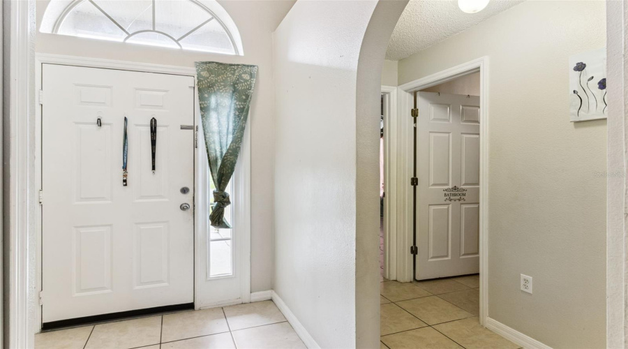 KISSIMMEE, Florida 34746, 4 Bedrooms Bedrooms, ,2 BathroomsBathrooms,Residential,For Sale,RIDGEWAY,0,MFRO6394661