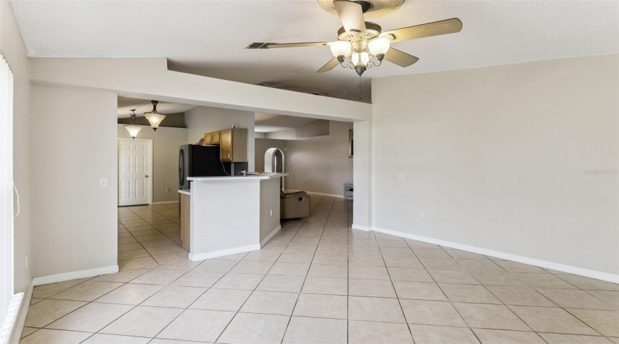KISSIMMEE, Florida 34746, 4 Bedrooms Bedrooms, ,2 BathroomsBathrooms,Residential,For Sale,RIDGEWAY,0,MFRO6394661