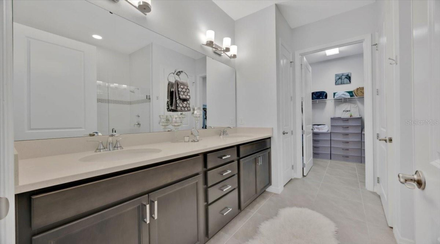 KISSIMMEE, Florida 34747, 2 Bedrooms Bedrooms, ,2 BathroomsBathrooms,Residential,For Sale,KEY BAY,0,MFRG5105687