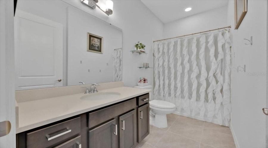 KISSIMMEE, Florida 34747, 2 Bedrooms Bedrooms, ,2 BathroomsBathrooms,Residential,For Sale,KEY BAY,0,MFRG5105687