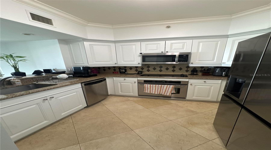 REUNION, Florida 34747, 2 Bedrooms Bedrooms, ,2 BathroomsBathrooms,Residential,For Sale,GATHERING,0,MFRO6396435