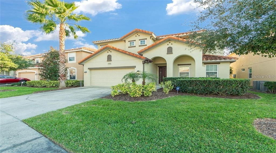 DAVENPORT, Florida 33837, 6 Bedrooms Bedrooms, ,5 BathroomsBathrooms,Residential,For Sale,ACORN,0,MFRO6395716
