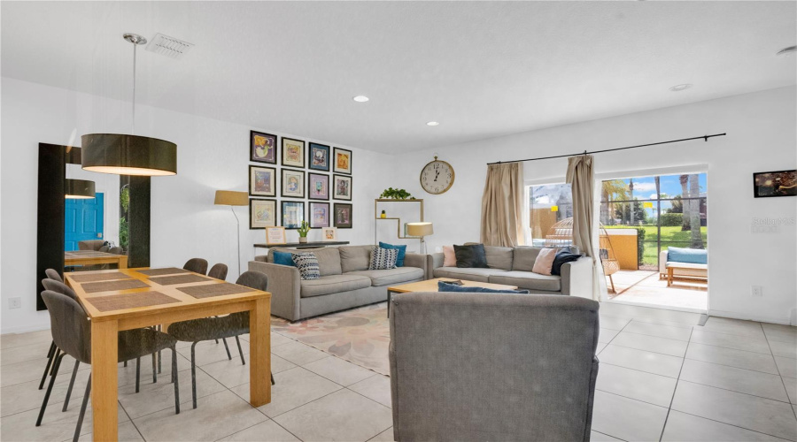 KISSIMMEE, Florida 34747, 3 Bedrooms Bedrooms, ,2 BathroomsBathrooms,Residential,For Sale,SECRET LAKE,0,MFRO6395642