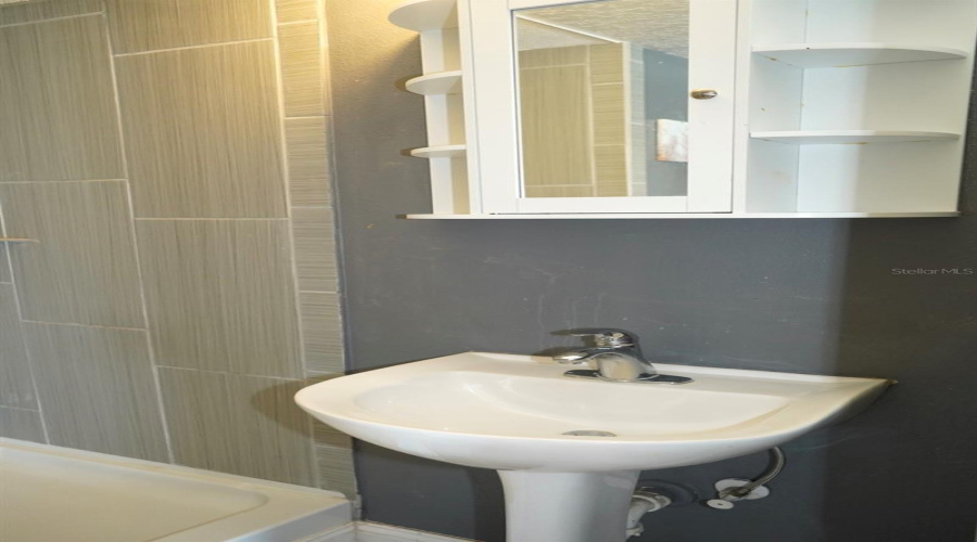 DAVENPORT, Florida 33897, 5 Bedrooms Bedrooms, ,3 BathroomsBathrooms,Residential,For Sale,MILFORD,0,MFRS5147195