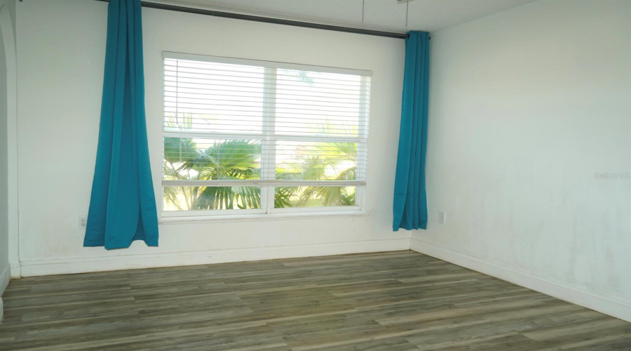 DAVENPORT, Florida 33897, 5 Bedrooms Bedrooms, ,3 BathroomsBathrooms,Residential,For Sale,MILFORD,0,MFRS5147195