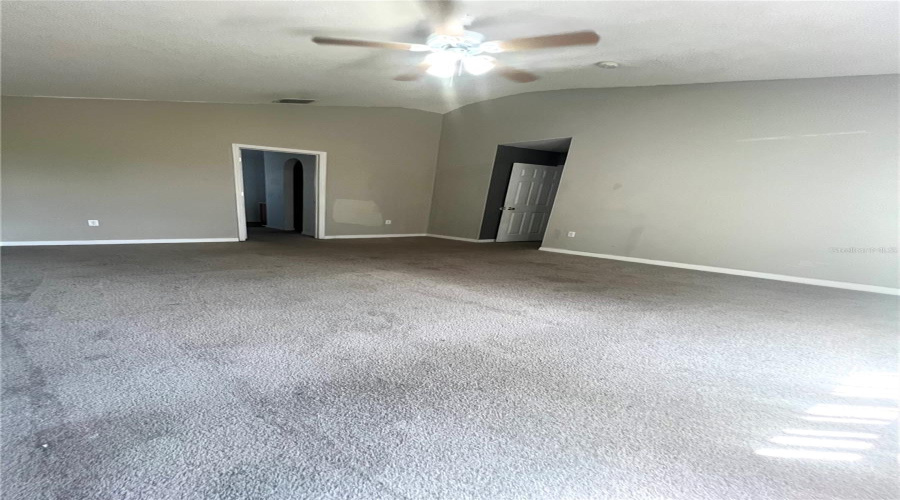 DAVENPORT, Florida 33897, 5 Bedrooms Bedrooms, ,3 BathroomsBathrooms,Residential,For Sale,MILFORD,0,MFRS5147195