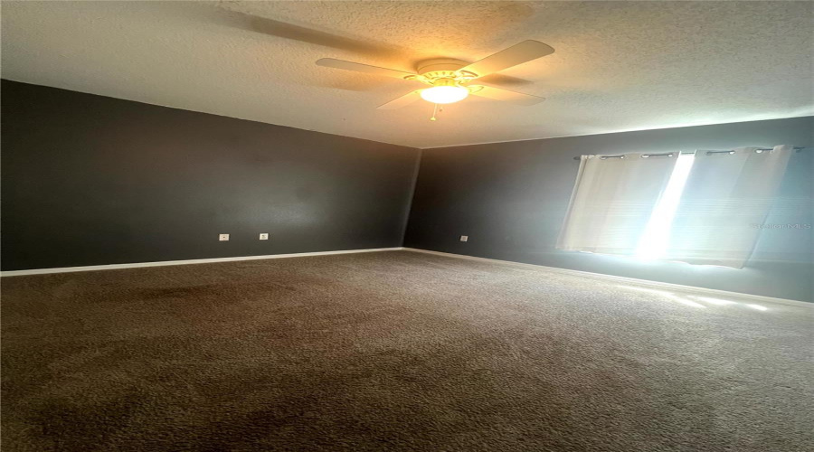 DAVENPORT, Florida 33897, 5 Bedrooms Bedrooms, ,3 BathroomsBathrooms,Residential,For Sale,MILFORD,0,MFRS5147195