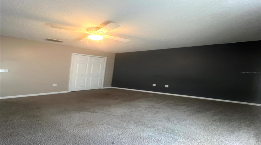 DAVENPORT, Florida 33897, 5 Bedrooms Bedrooms, ,3 BathroomsBathrooms,Residential,For Sale,MILFORD,0,MFRS5147195