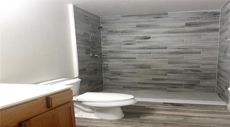 DAVENPORT, Florida 33897, 5 Bedrooms Bedrooms, ,3 BathroomsBathrooms,Residential,For Sale,MILFORD,0,MFRS5147195