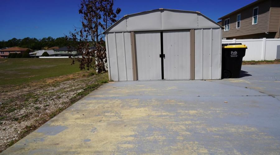 DAVENPORT, Florida 33897, 5 Bedrooms Bedrooms, ,3 BathroomsBathrooms,Residential,For Sale,MILFORD,0,MFRS5147195