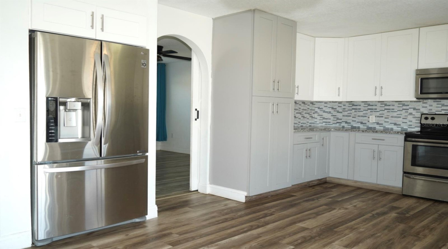 DAVENPORT, Florida 33897, 5 Bedrooms Bedrooms, ,3 BathroomsBathrooms,Residential,For Sale,MILFORD,0,MFRS5147195