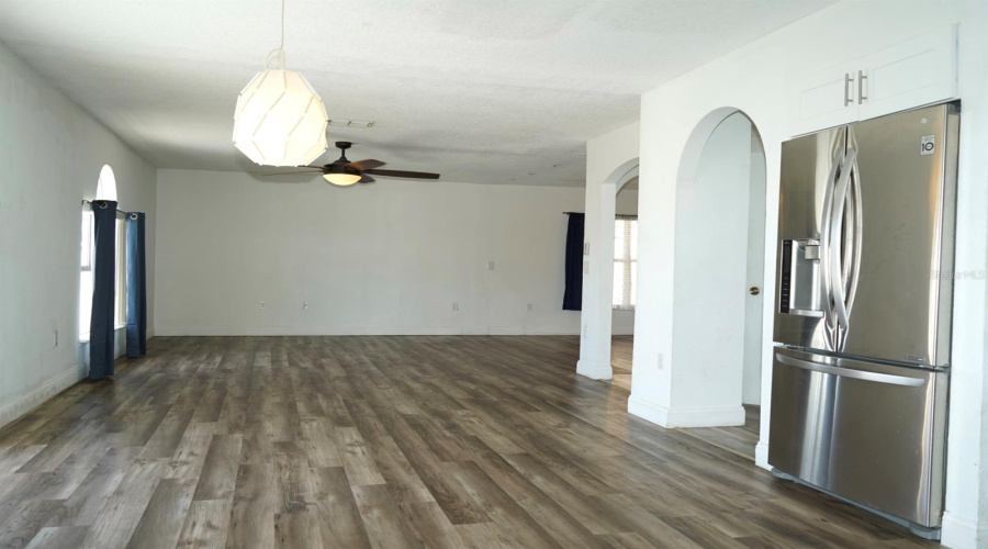 DAVENPORT, Florida 33897, 5 Bedrooms Bedrooms, ,3 BathroomsBathrooms,Residential,For Sale,MILFORD,0,MFRS5147195