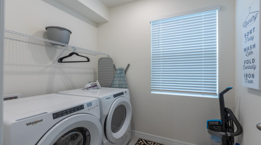 KISSIMMEE, Florida 34747, 6 Bedrooms Bedrooms, ,4 BathroomsBathrooms,Residential,For Sale,FLEMING MIST,0,MFRO6296919