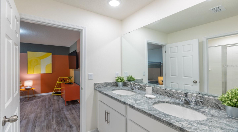 KISSIMMEE, Florida 34747, 6 Bedrooms Bedrooms, ,4 BathroomsBathrooms,Residential,For Sale,FLEMING MIST,0,MFRO6296919