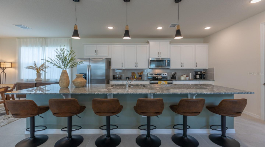 KISSIMMEE, Florida 34747, 6 Bedrooms Bedrooms, ,4 BathroomsBathrooms,Residential,For Sale,FLEMING MIST,0,MFRO6296919