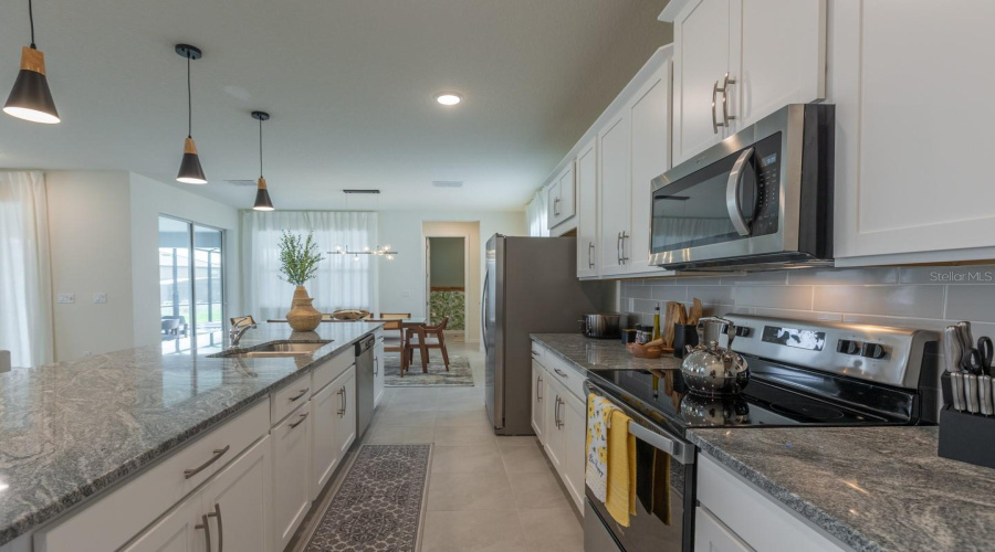 KISSIMMEE, Florida 34747, 6 Bedrooms Bedrooms, ,4 BathroomsBathrooms,Residential,For Sale,FLEMING MIST,0,MFRO6296919