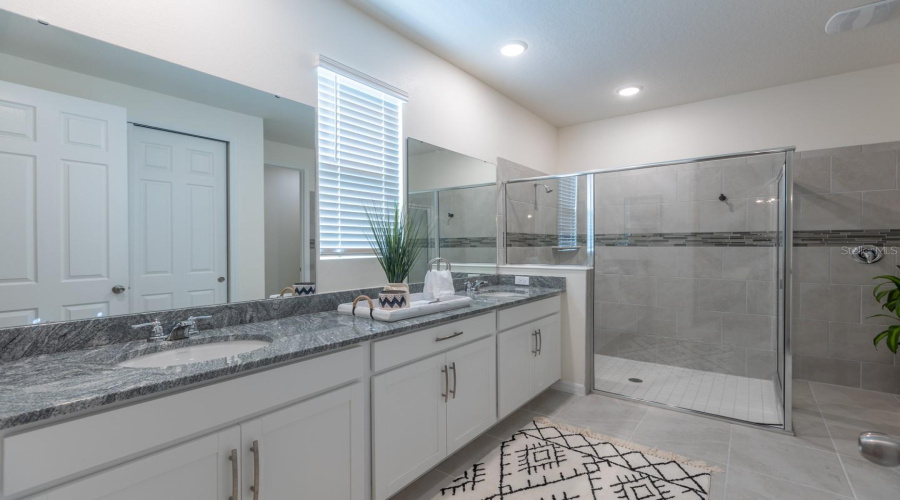 KISSIMMEE, Florida 34747, 6 Bedrooms Bedrooms, ,4 BathroomsBathrooms,Residential,For Sale,FLEMING MIST,0,MFRO6296919