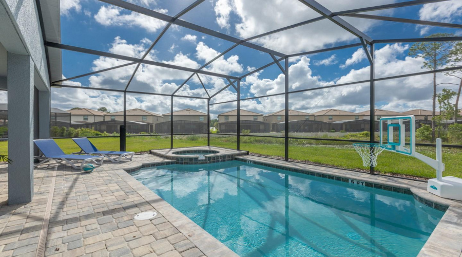 KISSIMMEE, Florida 34747, 6 Bedrooms Bedrooms, ,4 BathroomsBathrooms,Residential,For Sale,FLEMING MIST,0,MFRO6296919