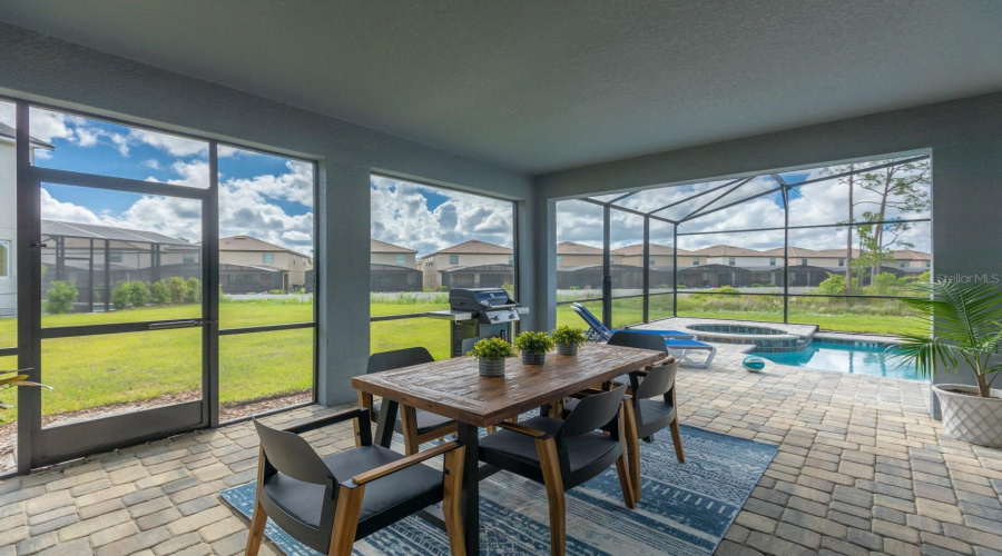 KISSIMMEE, Florida 34747, 6 Bedrooms Bedrooms, ,4 BathroomsBathrooms,Residential,For Sale,FLEMING MIST,0,MFRO6296919