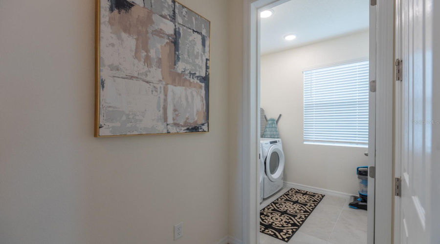 KISSIMMEE, Florida 34747, 6 Bedrooms Bedrooms, ,4 BathroomsBathrooms,Residential,For Sale,FLEMING MIST,0,MFRO6296919