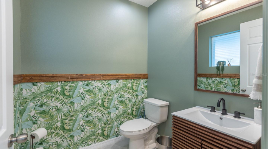 KISSIMMEE, Florida 34747, 6 Bedrooms Bedrooms, ,4 BathroomsBathrooms,Residential,For Sale,FLEMING MIST,0,MFRO6296919