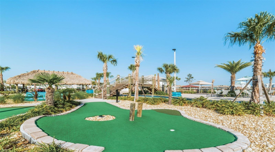 Resort mini-golf