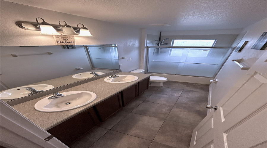 KISSIMMEE, Florida 34746, 4 Bedrooms Bedrooms, ,2 BathroomsBathrooms,Residential,For Sale,KEY COLONY,0,MFRS5140578