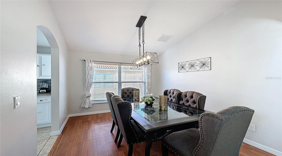 DAVENPORT, Florida 33897, 5 Bedrooms Bedrooms, ,4 BathroomsBathrooms,Residential,For Sale,SEVILLA,0,MFRS5147162