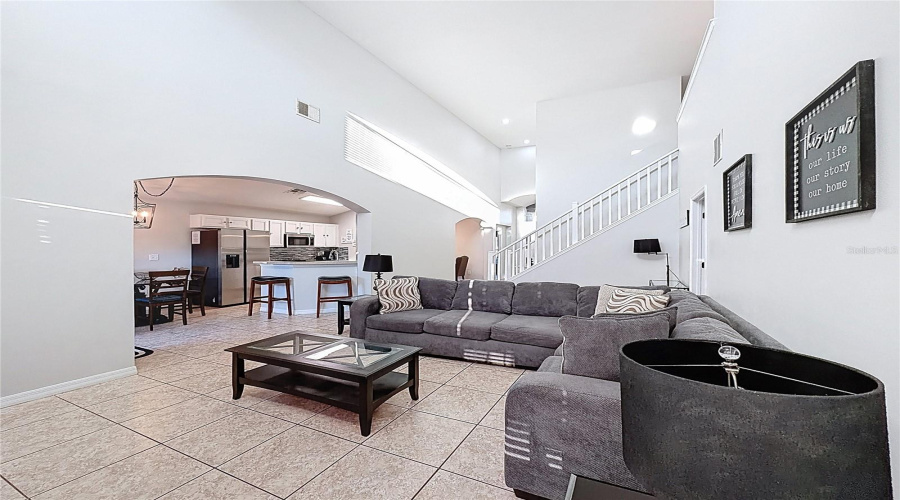 DAVENPORT, Florida 33897, 5 Bedrooms Bedrooms, ,4 BathroomsBathrooms,Residential,For Sale,SEVILLA,0,MFRS5147162