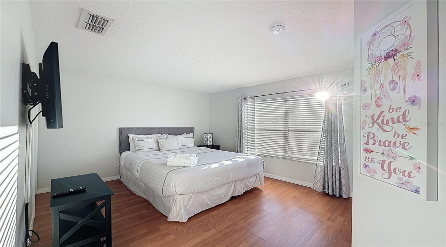 DAVENPORT, Florida 33897, 5 Bedrooms Bedrooms, ,4 BathroomsBathrooms,Residential,For Sale,SEVILLA,0,MFRS5147162