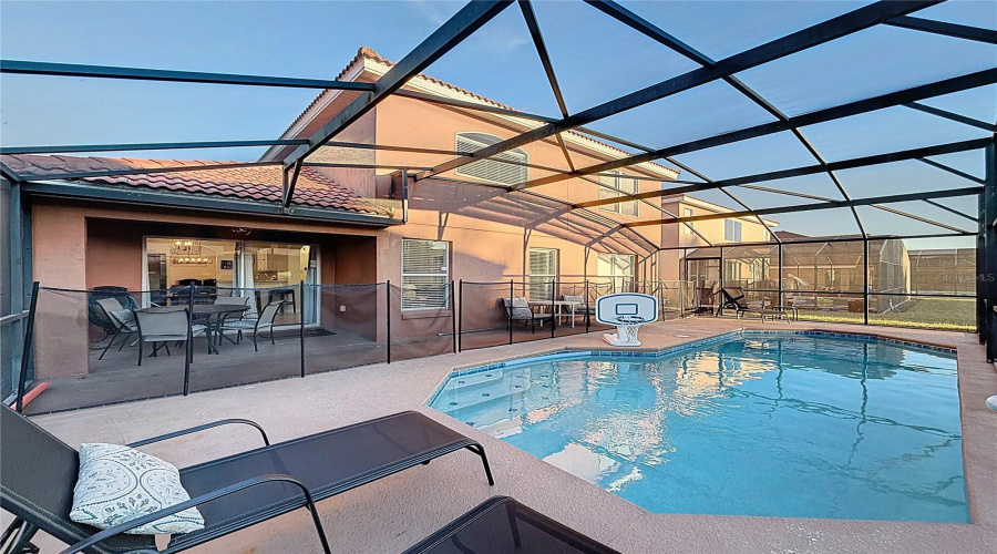 DAVENPORT, Florida 33897, 5 Bedrooms Bedrooms, ,4 BathroomsBathrooms,Residential,For Sale,SEVILLA,0,MFRS5147162