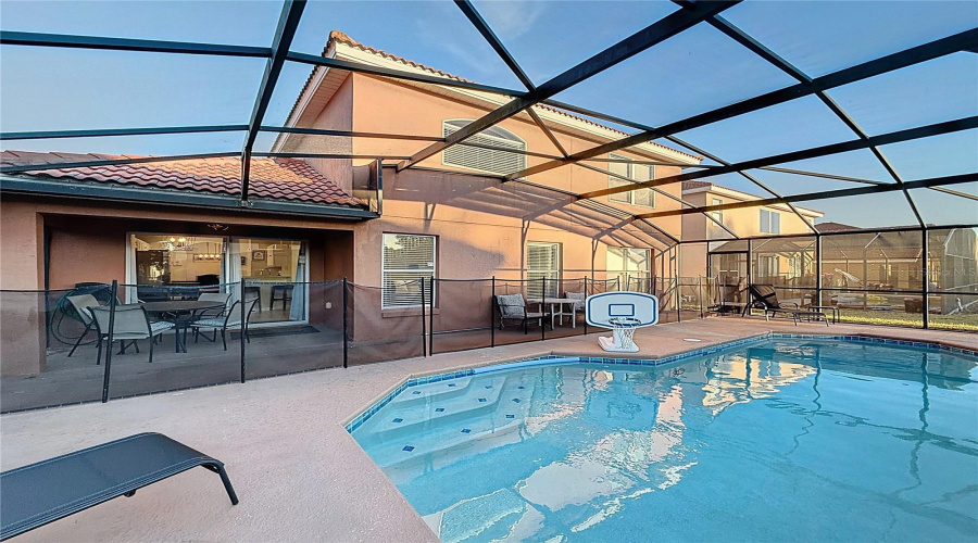 DAVENPORT, Florida 33897, 5 Bedrooms Bedrooms, ,4 BathroomsBathrooms,Residential,For Sale,SEVILLA,0,MFRS5147162