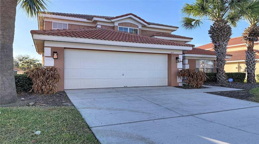 DAVENPORT, Florida 33897, 5 Bedrooms Bedrooms, ,4 BathroomsBathrooms,Residential,For Sale,SEVILLA,0,MFRS5147162